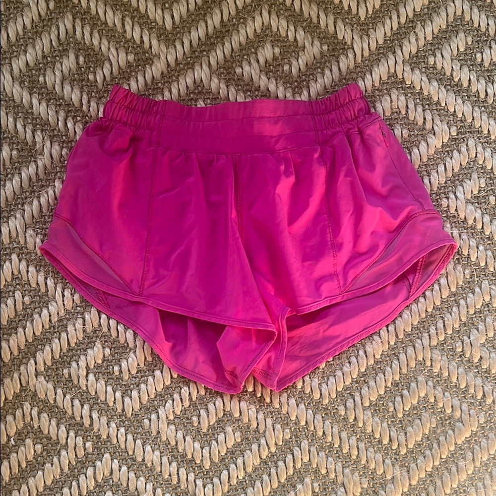 NWOT lululemon hotty hot shorts